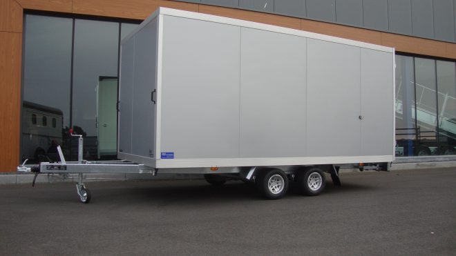 Proline Maatwerk gesloten aanhangwagen 426x175x190cm 2600kg